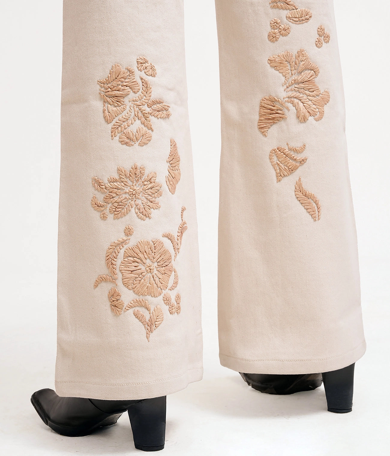Women Embroidered Flared Jeans